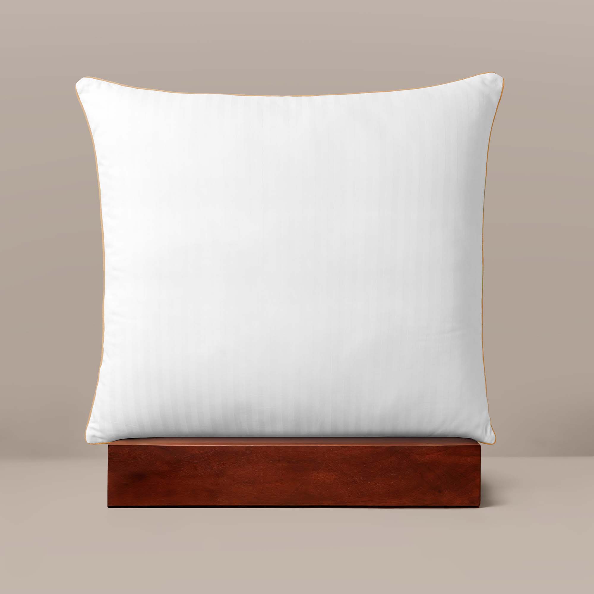 Подушка Hotel line 70/70